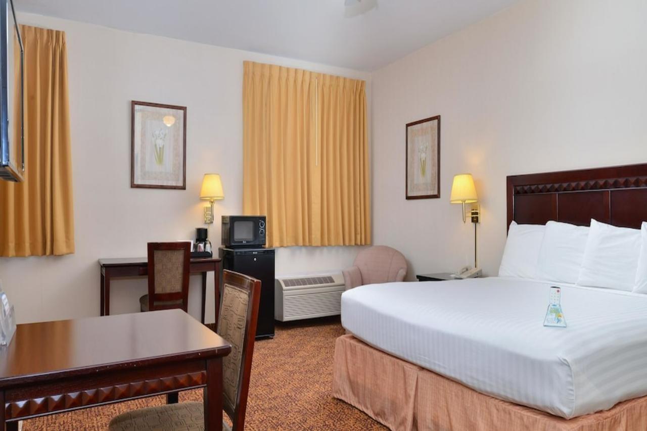 Americas Best Value Inn Westmorland Exterior photo