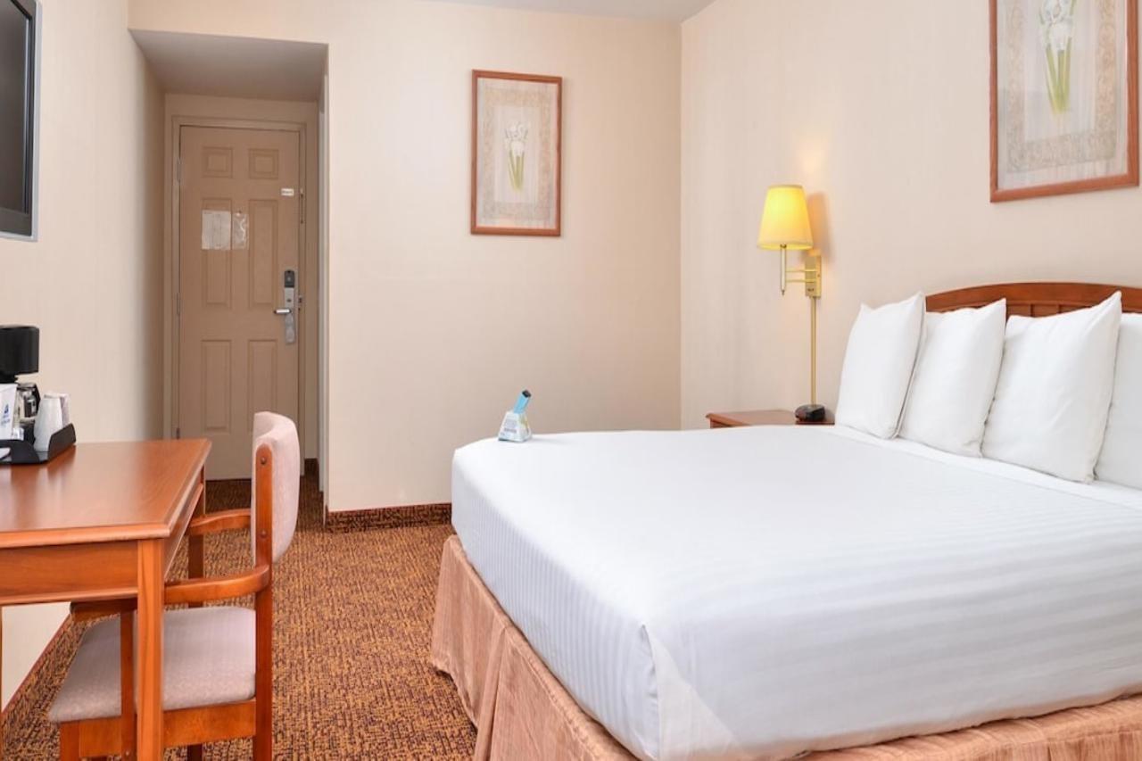 Americas Best Value Inn Westmorland Exterior photo