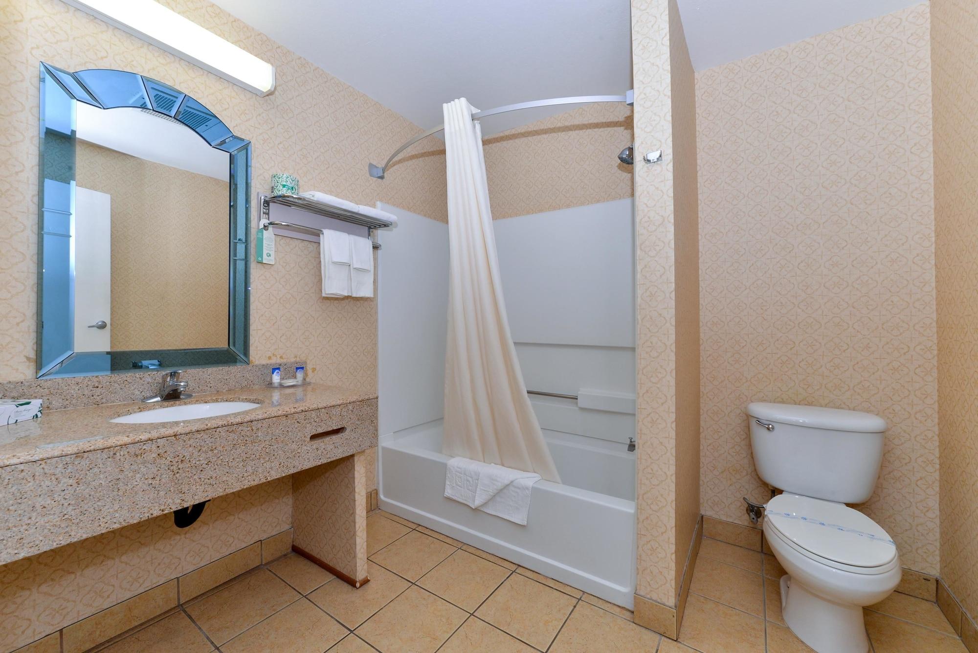Americas Best Value Inn Westmorland Exterior photo