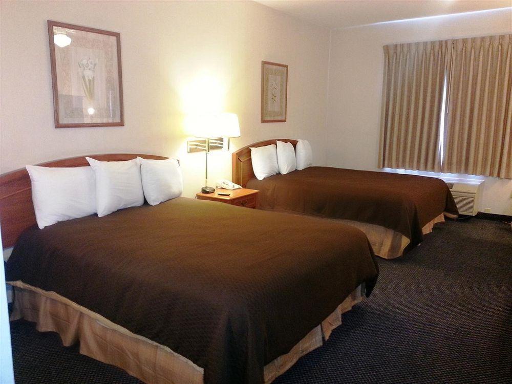Americas Best Value Inn Westmorland Exterior photo
